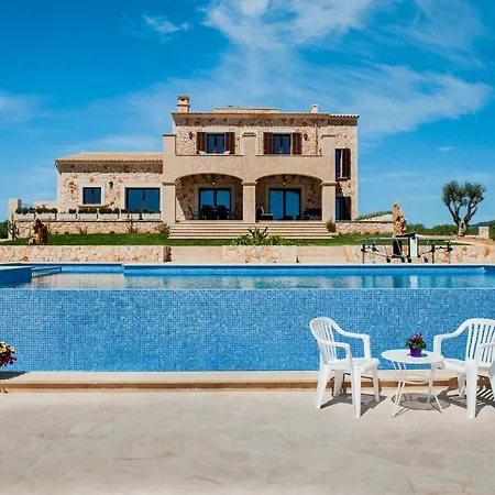 Vadell Holiday home